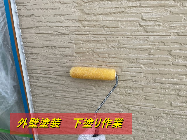 松阪市にて外壁塗装とシャッターボックス塗装を行い修理しました