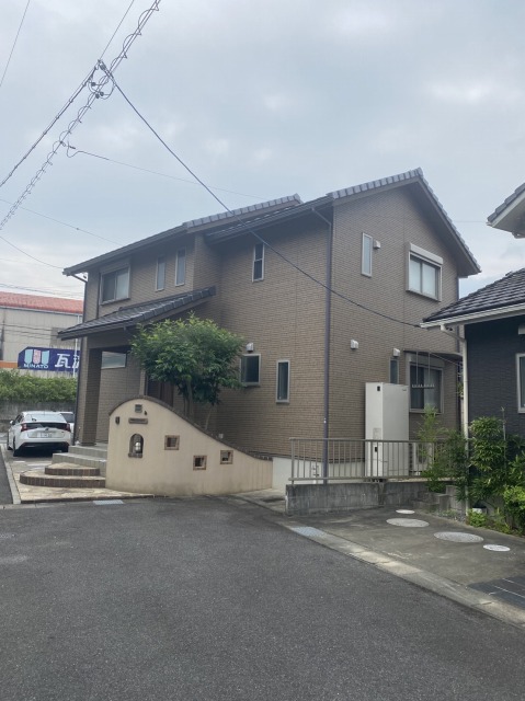 松阪市上川町築10年クリア塗装をご提案のお家での現場調査