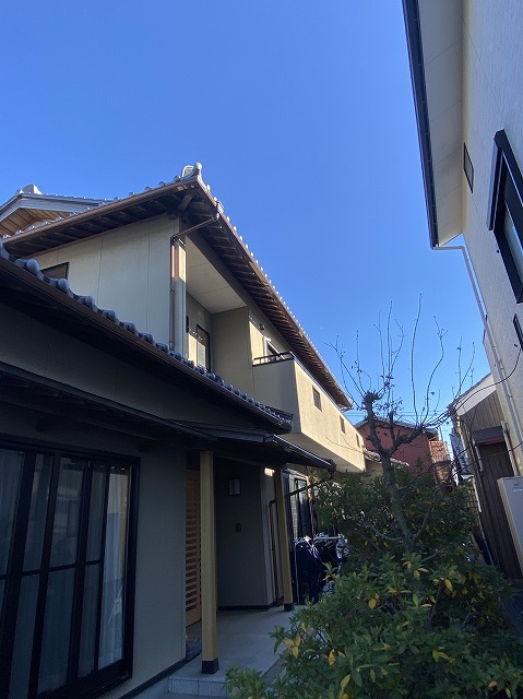 松阪市築15年時期的に塗装をお考えのお家での現場調査