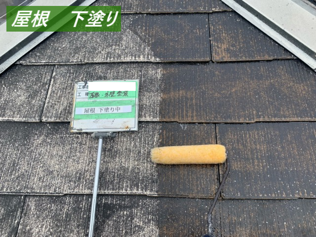 松阪市の住宅で経年劣化したスレート屋根と軒天のリフォーム塗装